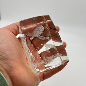 Vintage Laser Etched Sea Turtle Crystal Block Figurine Paperweight‎ Desk Decor